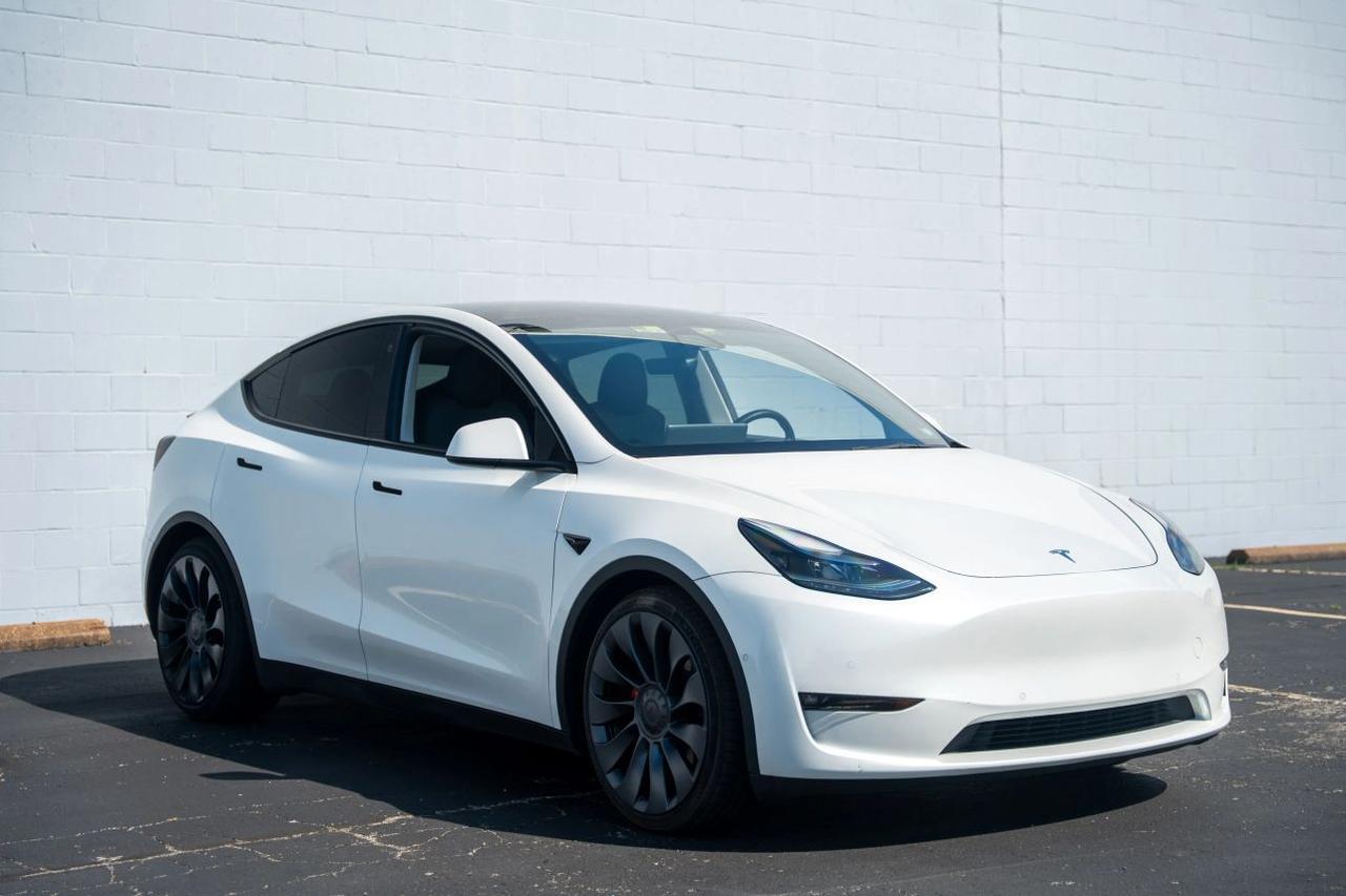 2022 Tesla Model Y Performance Sport Utility 4D St. Louis MO