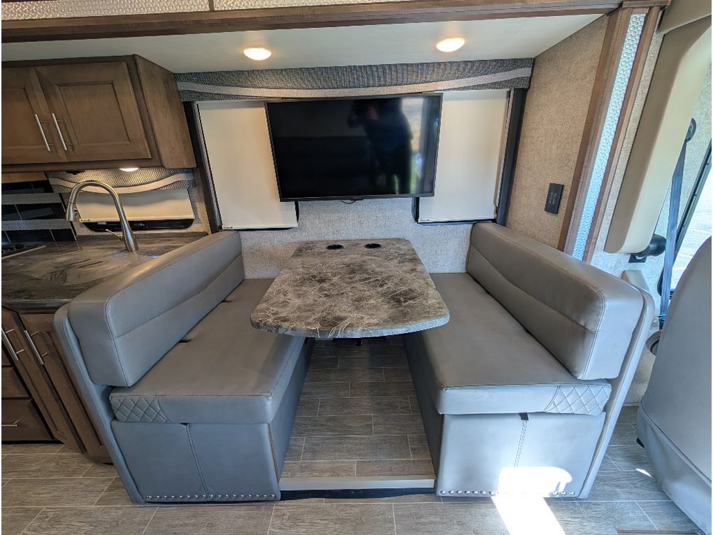 2022 Thor Outlaw 38MB Bozeman MT