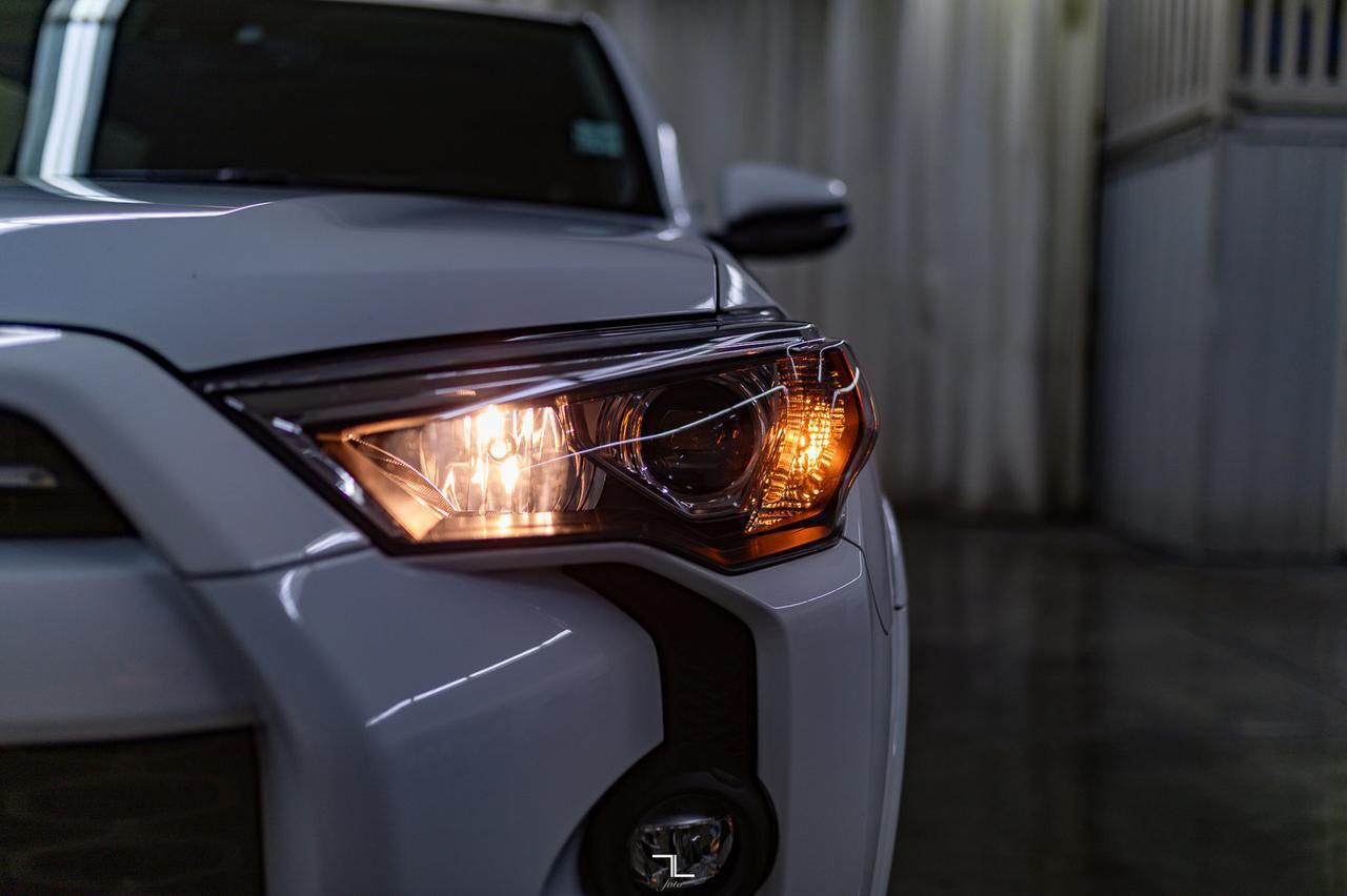 2022 Toyota 4Runner 4x4 SR5 Leather Roof BCam Red Deer AB