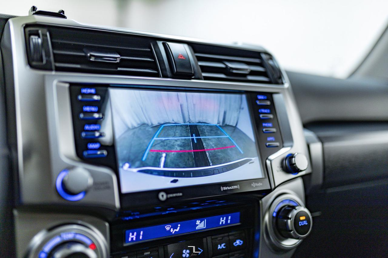 2022 Toyota 4Runner 4x4 SR5 Leather Roof BCam Red Deer AB