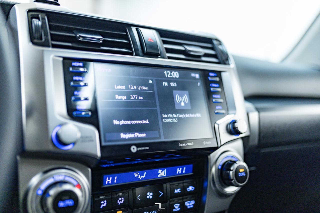 2022 Toyota 4Runner 4x4 SR5 Leather Roof BCam Red Deer AB