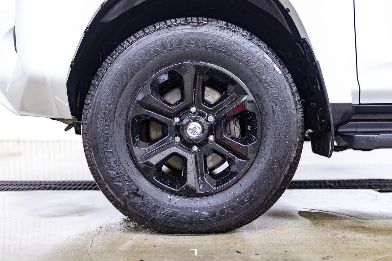 2022 Toyota 4Runner 4x4 SR5 Leather Roof BCam Red Deer AB