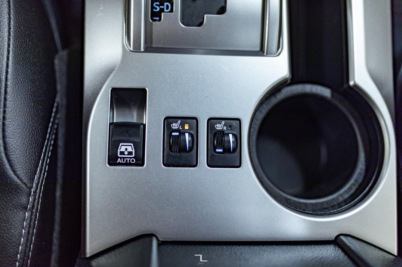 2022 Toyota 4Runner 4x4 SR5 Leather Roof BCam Red Deer AB