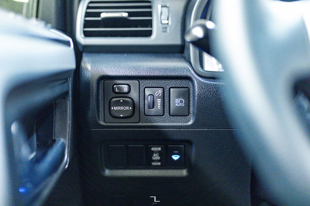 2022 Toyota 4Runner 4x4 SR5 Leather Roof BCam Red Deer AB