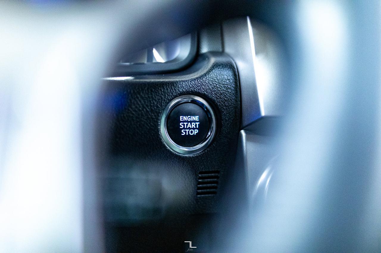 2022 Toyota 4Runner AWD Limited Leather Roof Nav 7 Passenger Red Deer AB