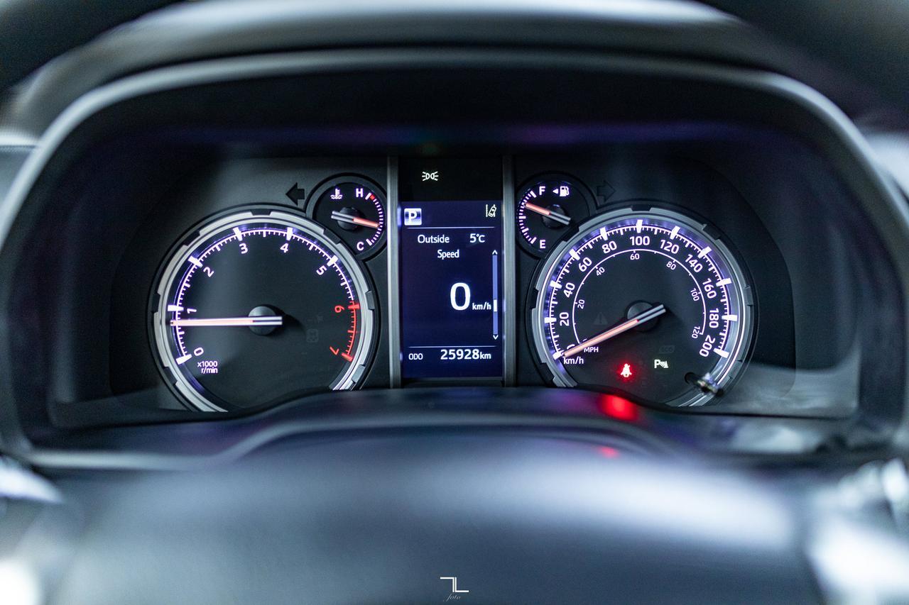 2022 Toyota 4Runner AWD Limited Leather Roof Nav 7 Passenger Red Deer AB