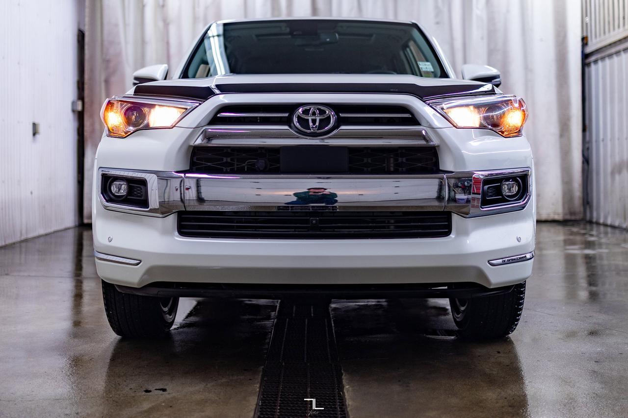2022 Toyota 4Runner AWD Limited Leather Roof Nav 7 Passenger Red Deer AB