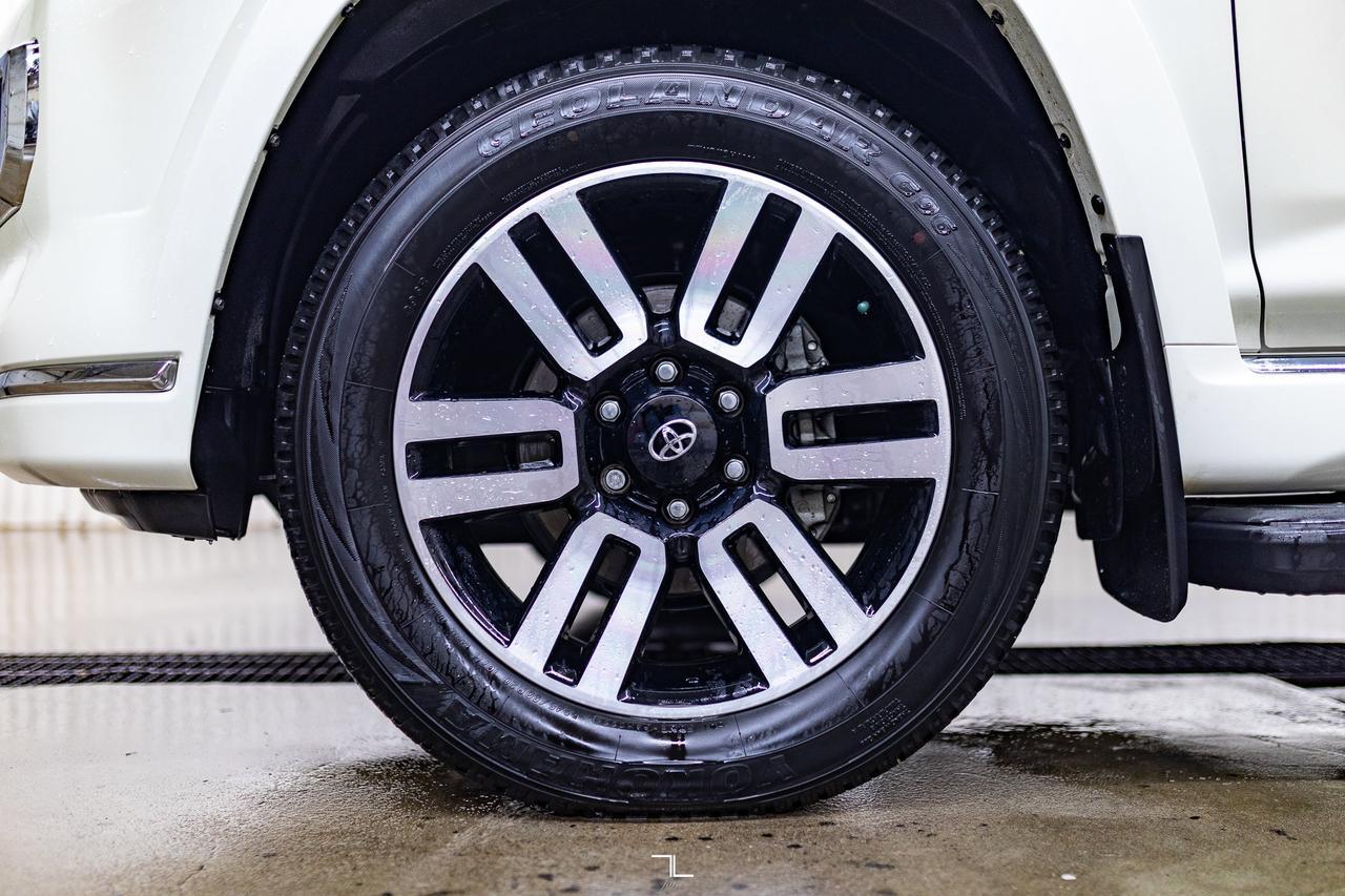 2022 Toyota 4Runner AWD Limited Leather Roof Nav 7 Passenger Red Deer AB