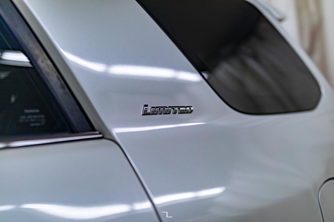 2022 Toyota 4Runner AWD Limited Leather Roof Nav 7 Passenger Red Deer AB