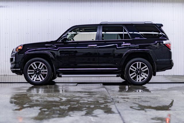 2022 Toyota 4Runner AWD Limited Leather Roof Nav BCam Red Deer AB