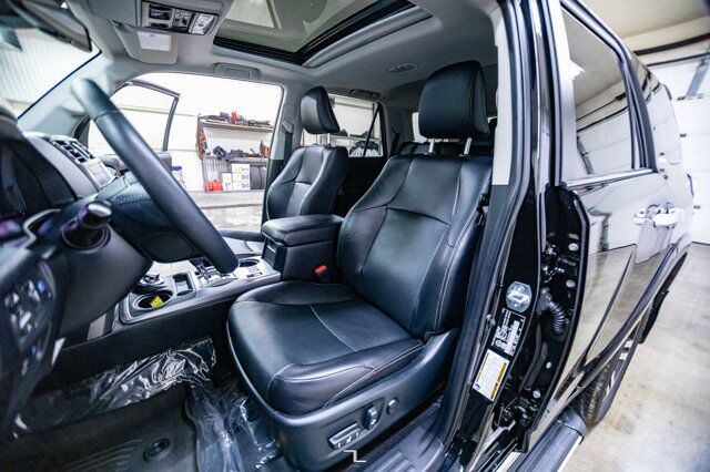 2022 Toyota 4Runner AWD Limited Leather Roof Nav BCam Red Deer AB
