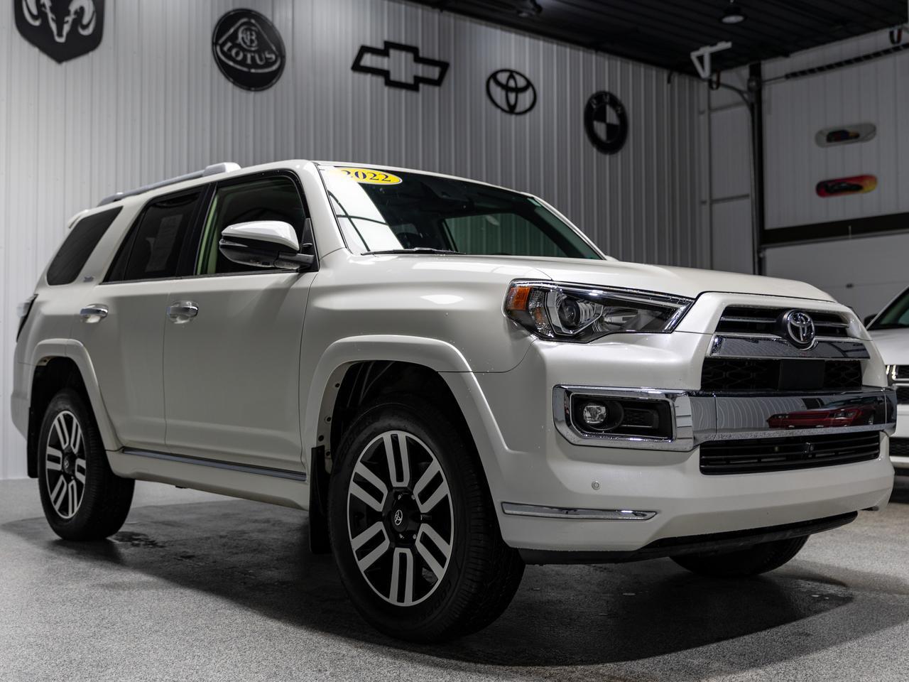 2022 Toyota 4Runner Limited 4WD 7-Passenger NAV