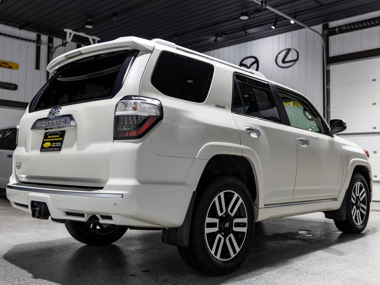 2022 Toyota 4Runner Limited 4WD 7-Passenger NAV Cranberry PA