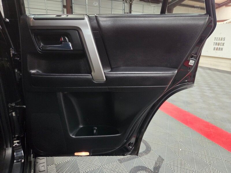 2022 Toyota 4Runner SR5 4.0L V6 GPS Nav Camera Sunroof TRD Wheels FREE WARRANTY Arlington TX