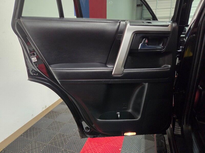 2022 Toyota 4Runner SR5 4.0L V6 GPS Nav Camera Sunroof TRD Wheels FREE WARRANTY Arlington TX