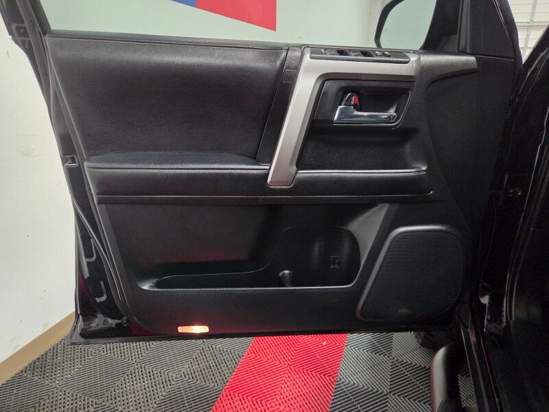 2022 Toyota 4Runner SR5 4.0L V6 GPS Nav Camera Sunroof TRD Wheels FREE WARRANTY Arlington TX