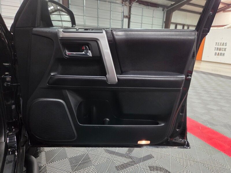 2022 Toyota 4Runner SR5 4.0L V6 GPS Nav Camera Sunroof TRD Wheels FREE WARRANTY Arlington TX