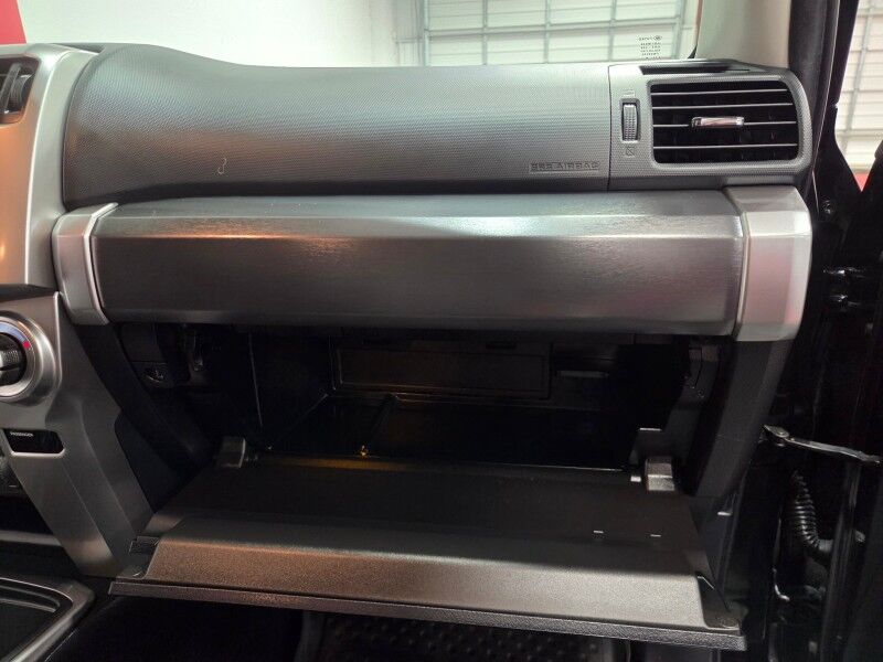 2022 Toyota 4Runner SR5 4.0L V6 GPS Nav Camera Sunroof TRD Wheels FREE WARRANTY Arlington TX