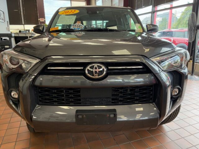 2022 Toyota 4Runner SR5
