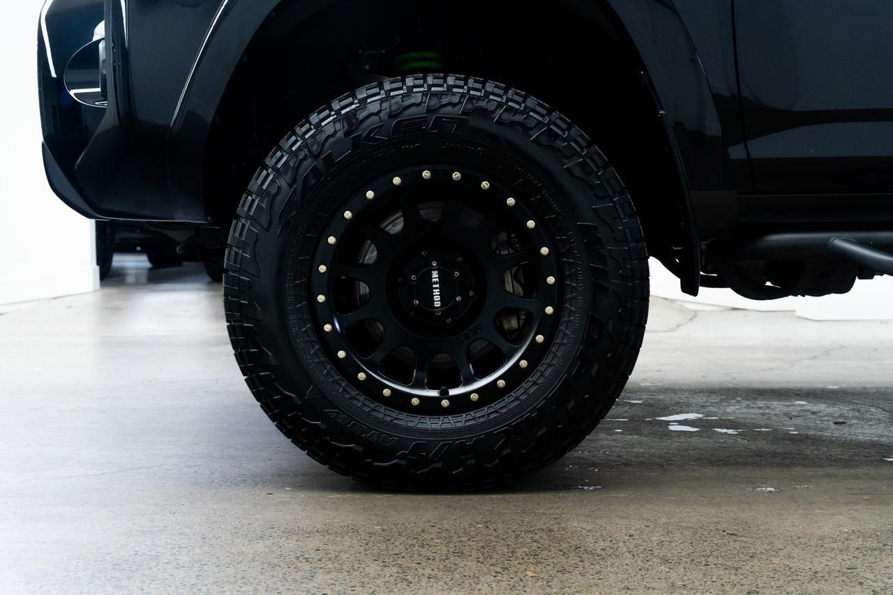 2022 Toyota 4Runner SR5 Method Wheels, IRON MAN Suspension, Side Steps Portland OR