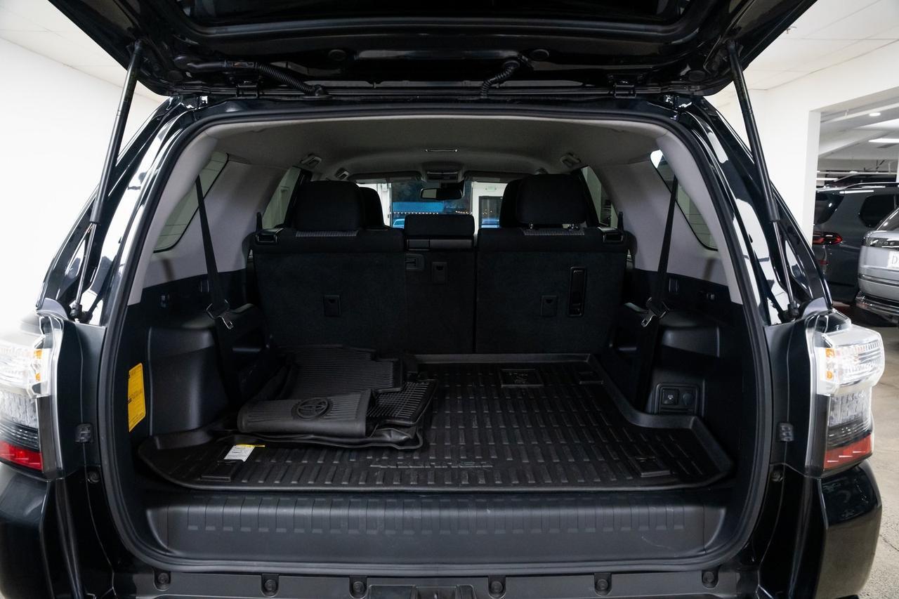 2022 Toyota 4Runner SR5 Method Wheels, IRON MAN Suspension, Side Steps Portland OR