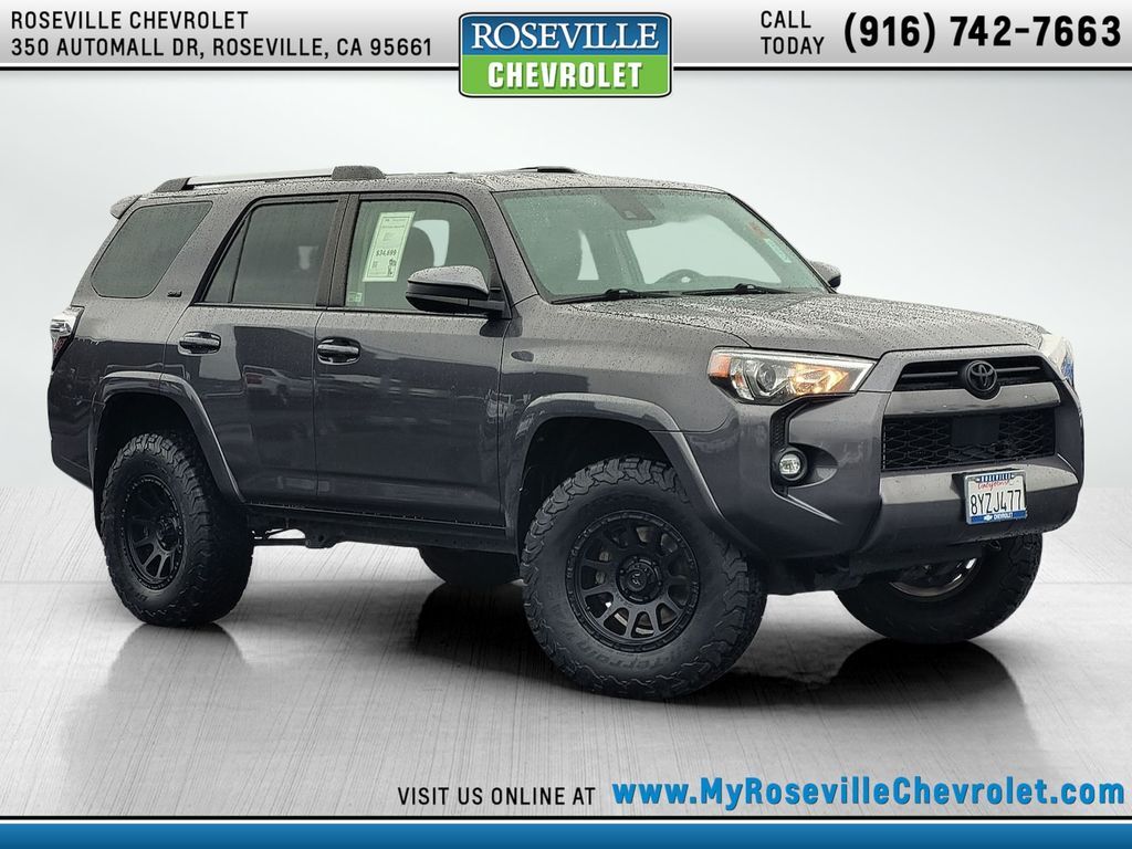 2022 Toyota 4Runner SR5