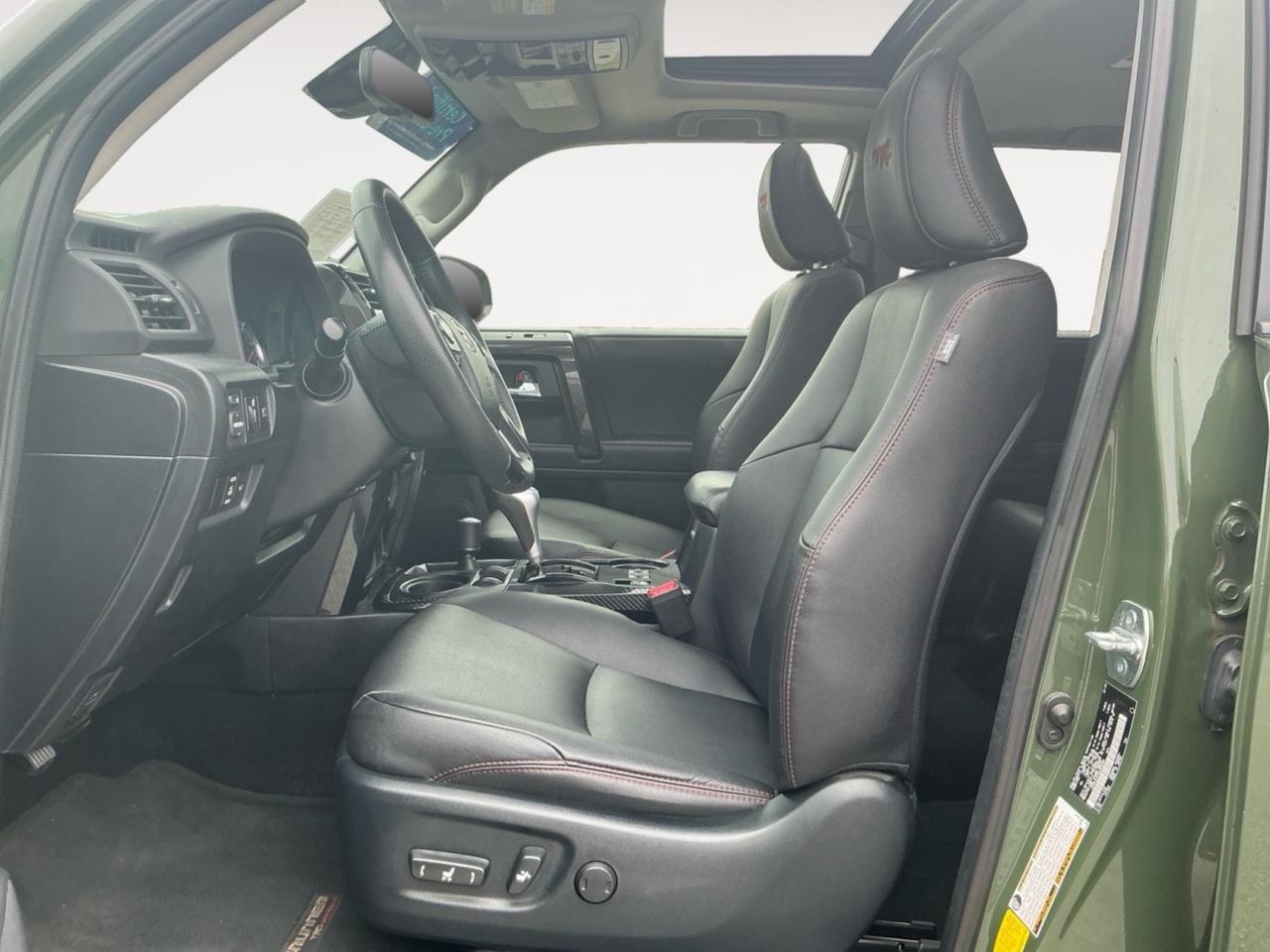 2022 Toyota 4Runner TRD Off Road Premium, APPLE CARPLAY/ANDROID AUTO, HEATED SEATS, TOW PACKAGE, BLUETOOTH, UNIVERSAL GARAGE DOOR OPENER, TINTED GLASS, ROOF RAILS, WIFI, NAVIGATION, REMOTE KEYLESS ENTRY, CLEAN CARFAX, ONLY 1 OWNER!