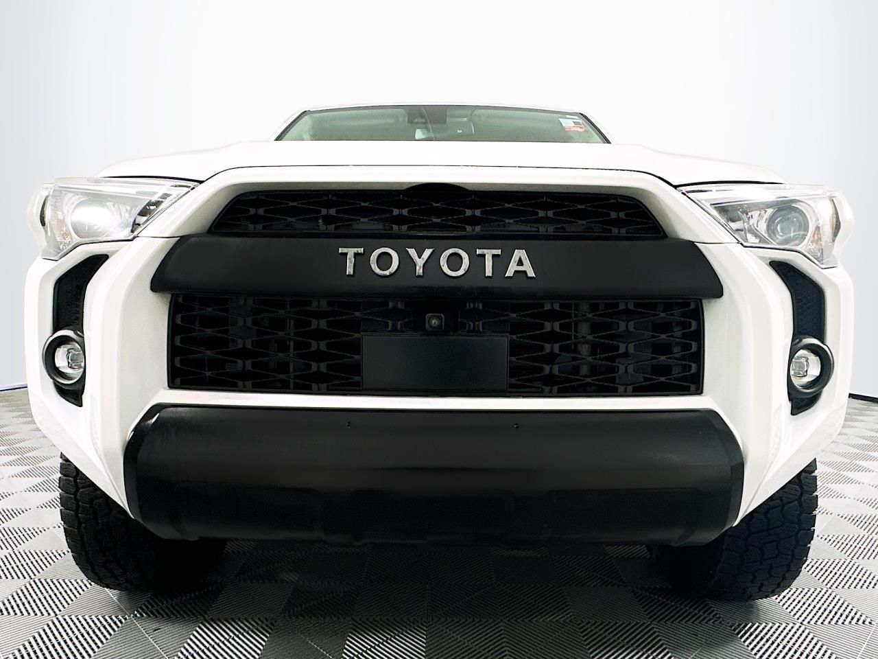 2022 Toyota 4Runner TRD Pro photo 2