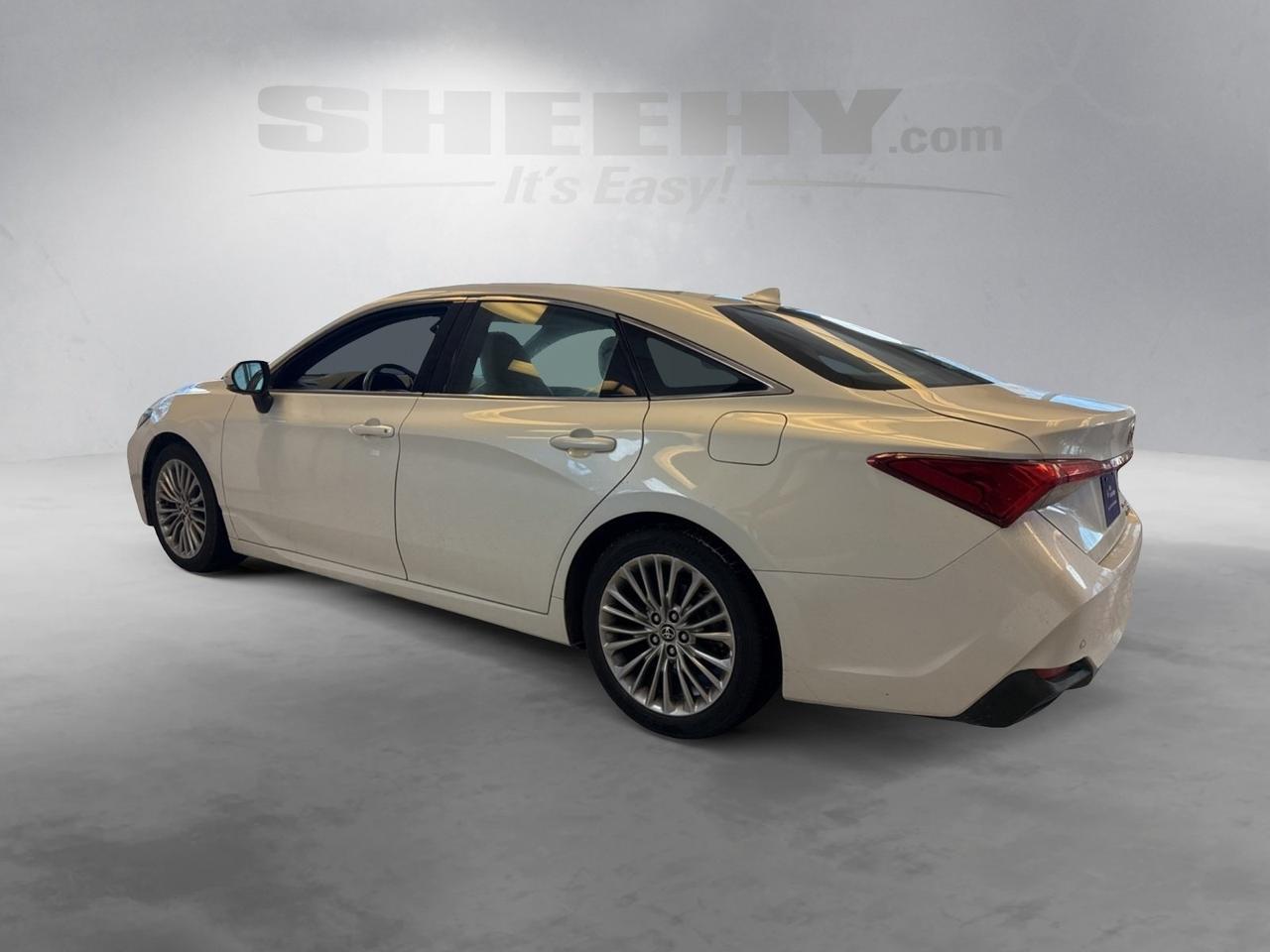2022 Toyota Avalon Hybrid Limited Richmond VA
