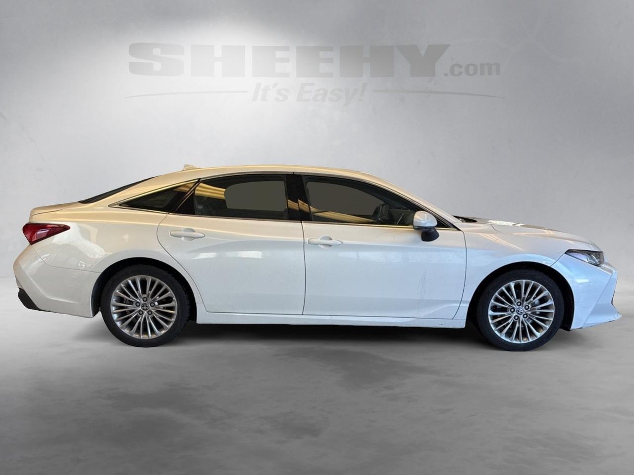 2022 Toyota Avalon Hybrid Limited Richmond VA