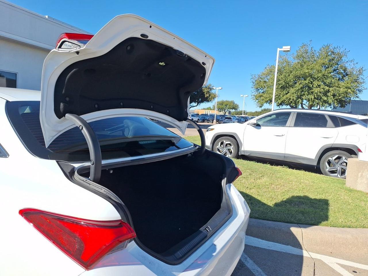 2022 Toyota Avalon Hybrid XLE Hurst TX