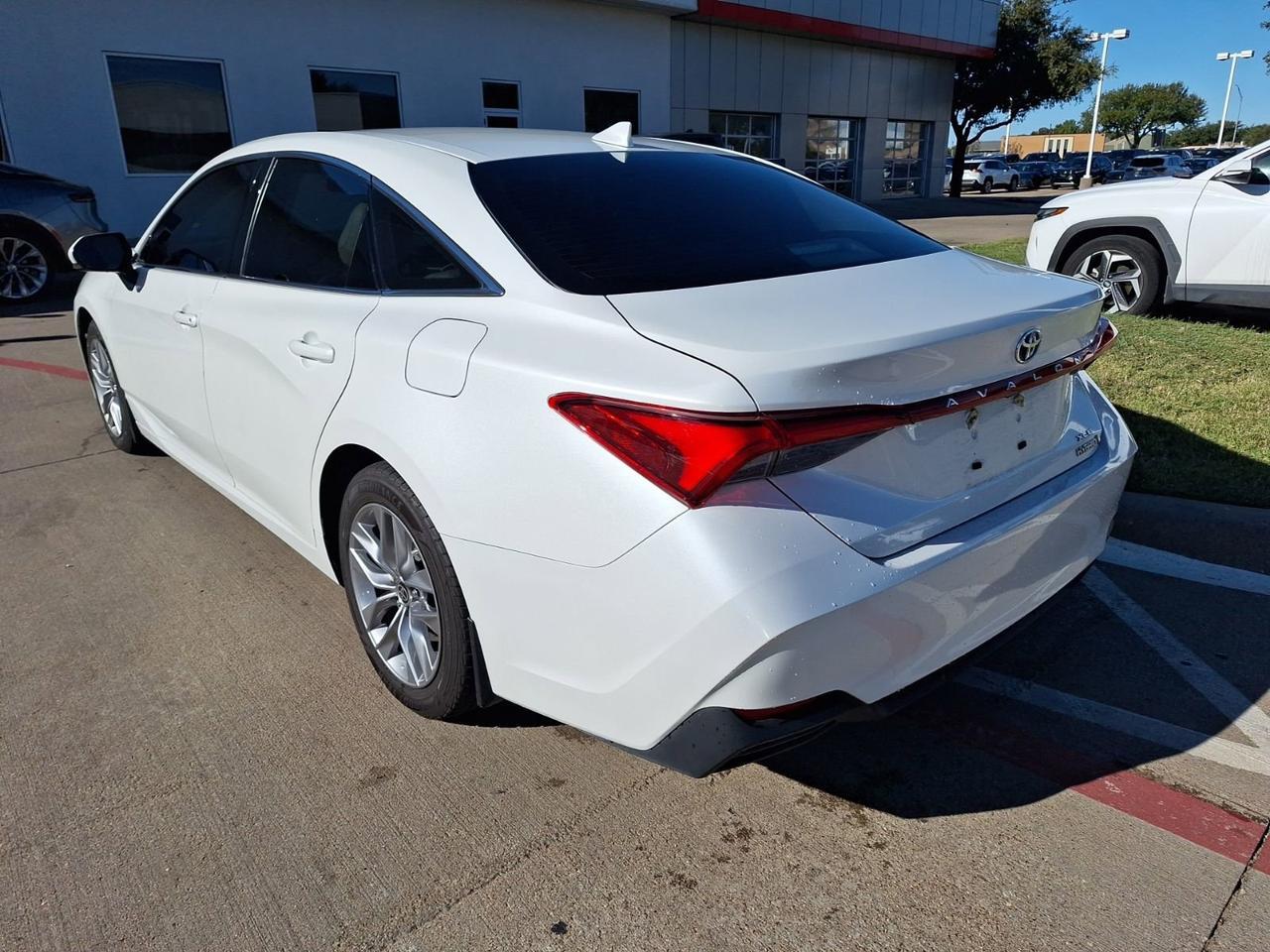 2022 Toyota Avalon Hybrid XLE Hurst TX