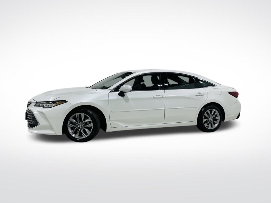 2022 Toyota Avalon XLE