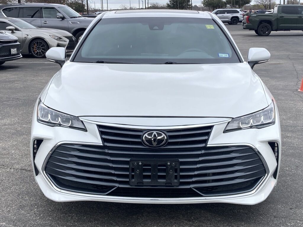 2022 Toyota Avalon XLE