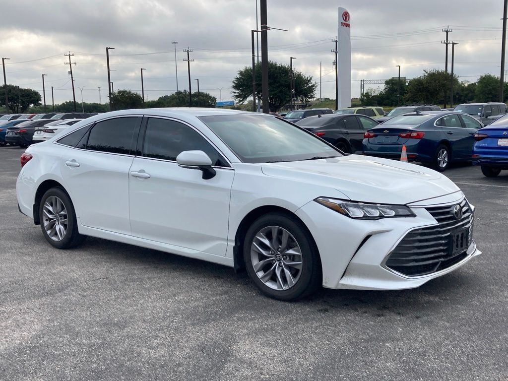 2022 Toyota Avalon XLE