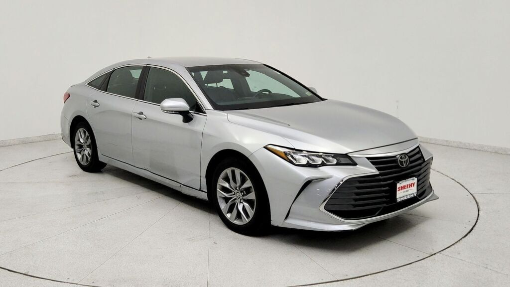 2022 Toyota Avalon XLE
