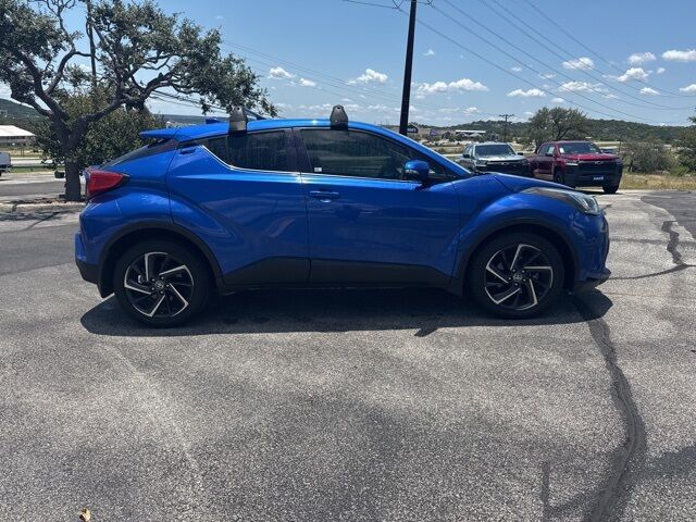 2022 Toyota C-HR Limited  TX