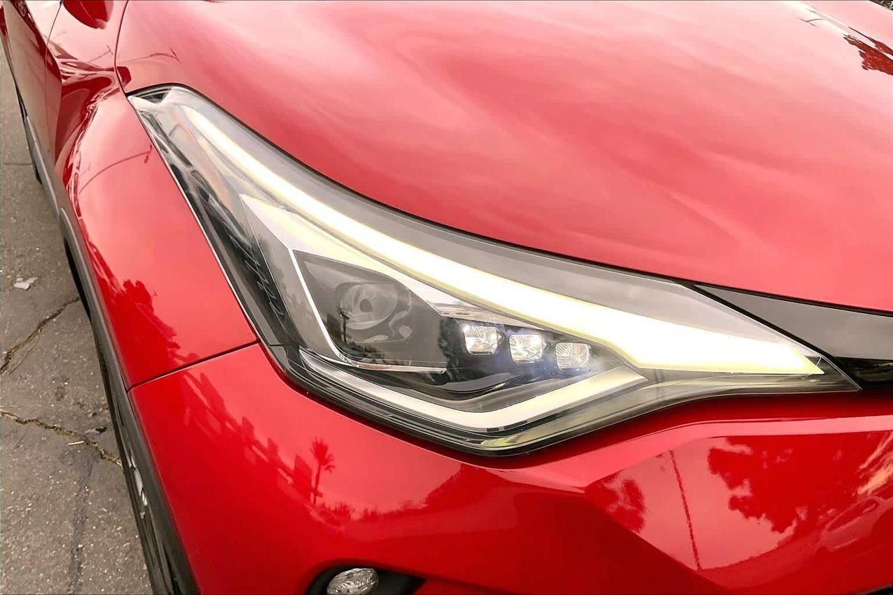 2022 Toyota C-HR Limited Roseville CA