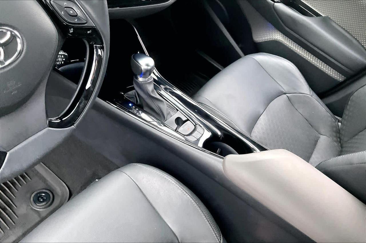 2022 Toyota C-HR Limited Roseville CA