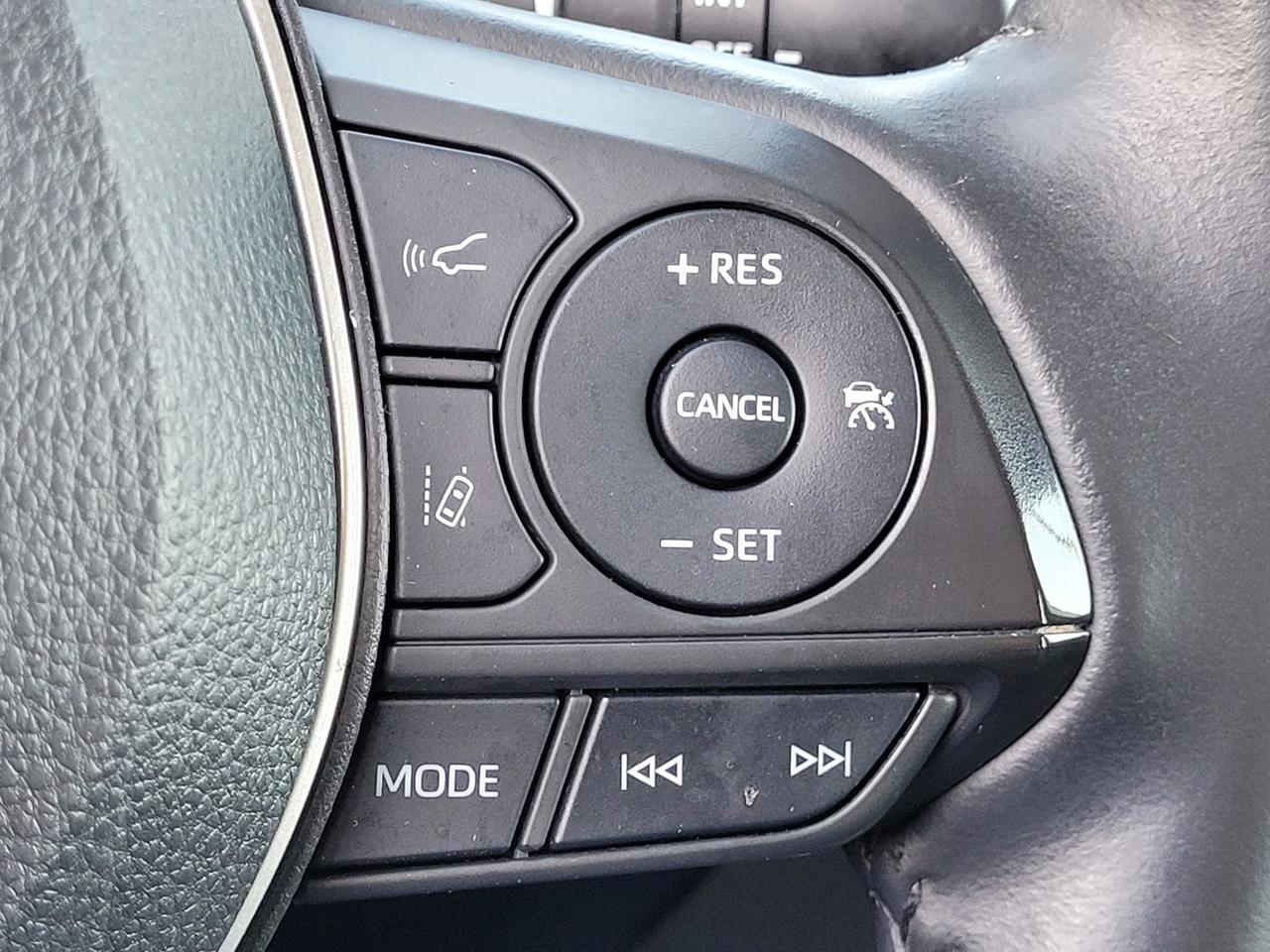 2022 Toyota COROLLA CROSS XLE Vacaville CA