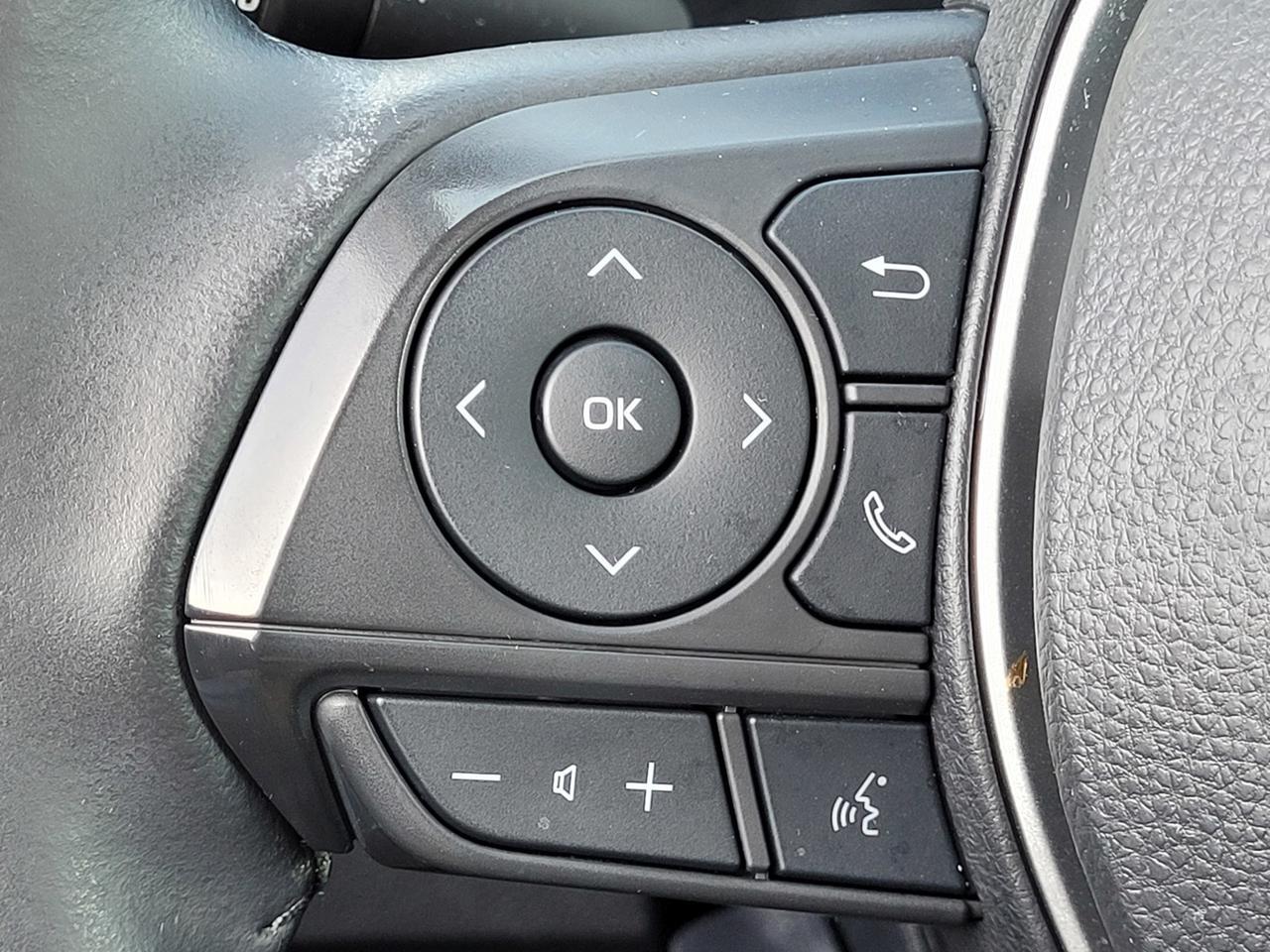 2022 Toyota COROLLA CROSS XLE Vacaville CA