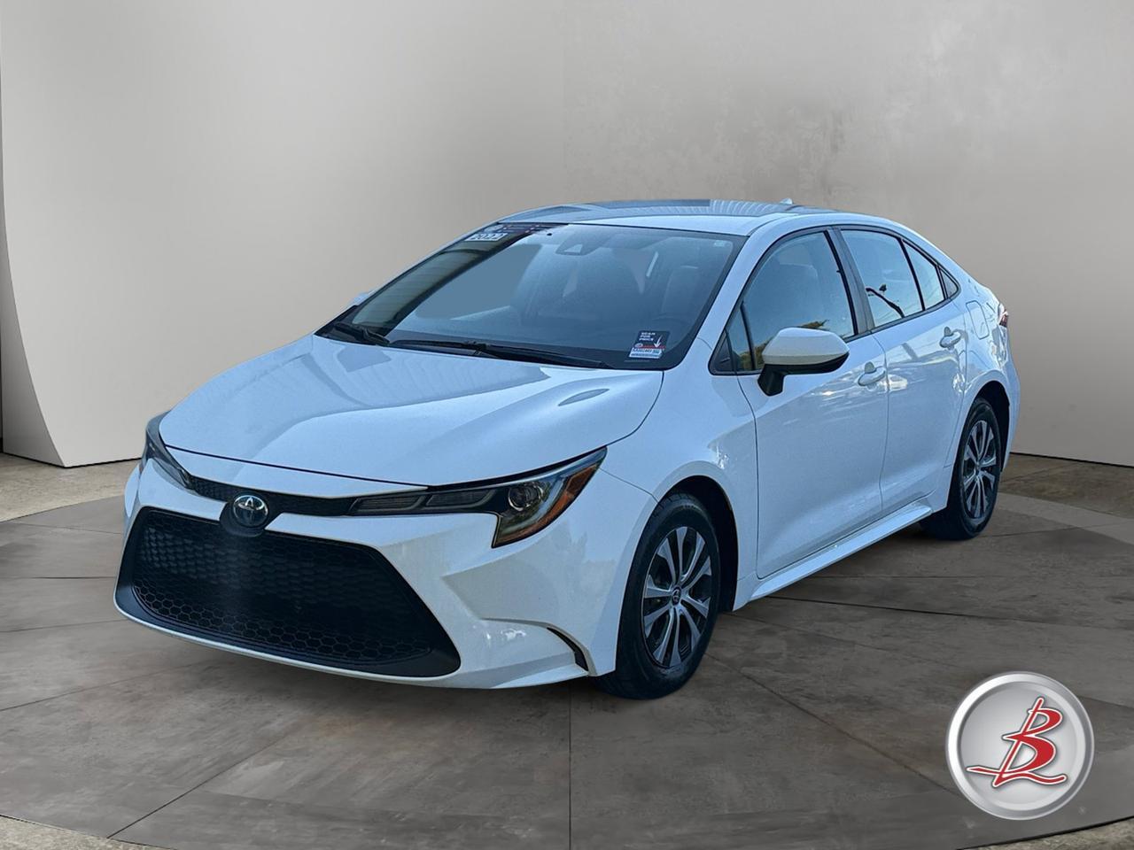 2022 Toyota COROLLA Hybrid LE