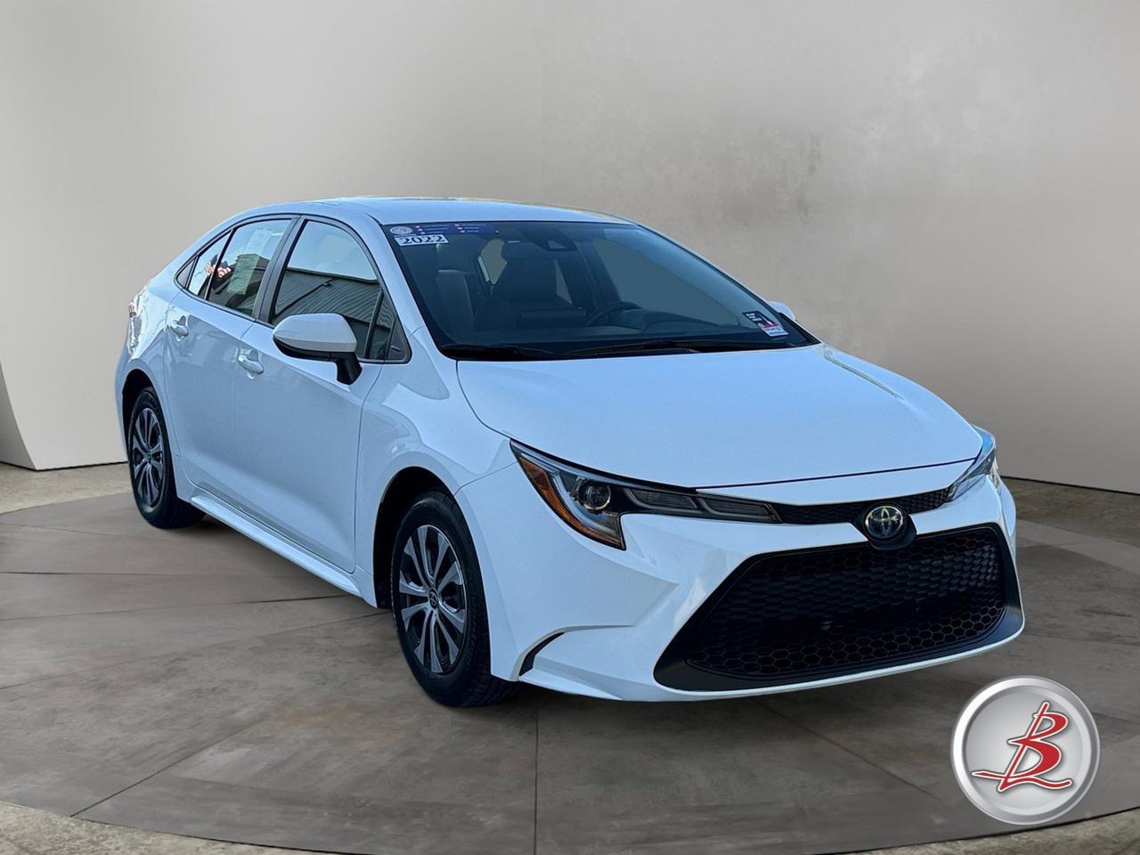 2022 Toyota COROLLA Hybrid LE