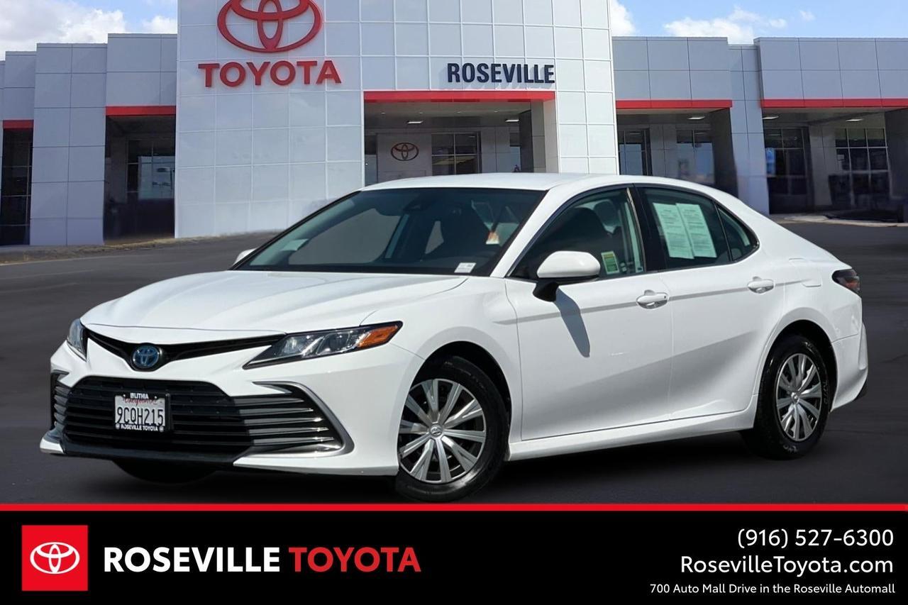 2022 Toyota Camry Hybrid LE