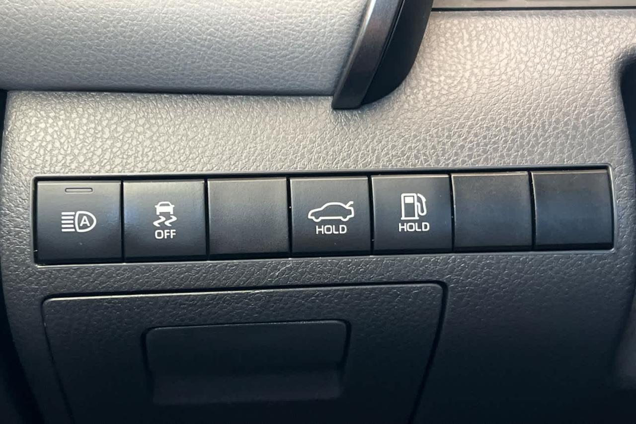 2022 Toyota Camry Hybrid LE Roseville CA