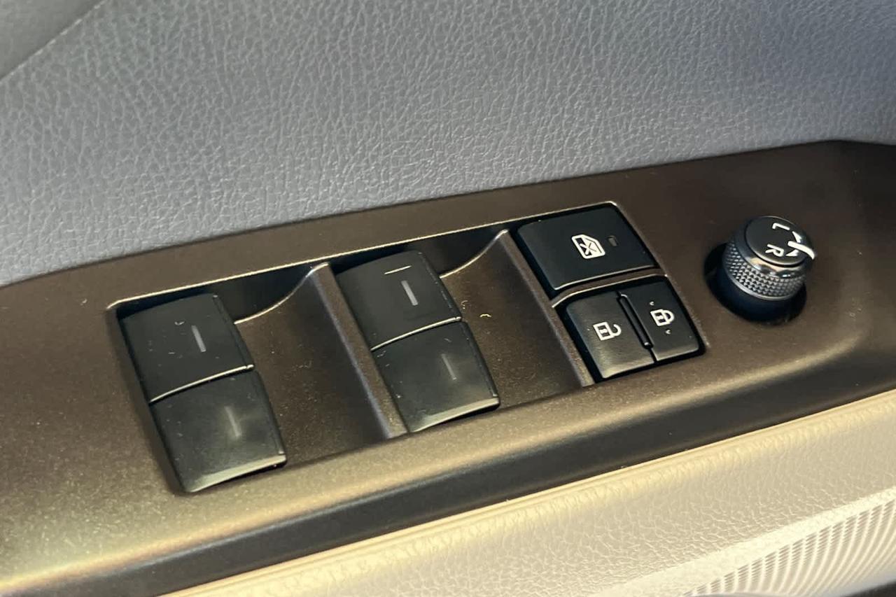 2022 Toyota Camry Hybrid LE Roseville CA
