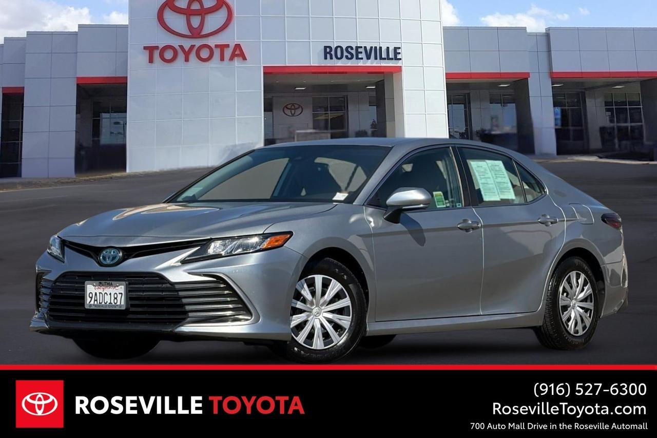 2022 Toyota Camry Hybrid LE