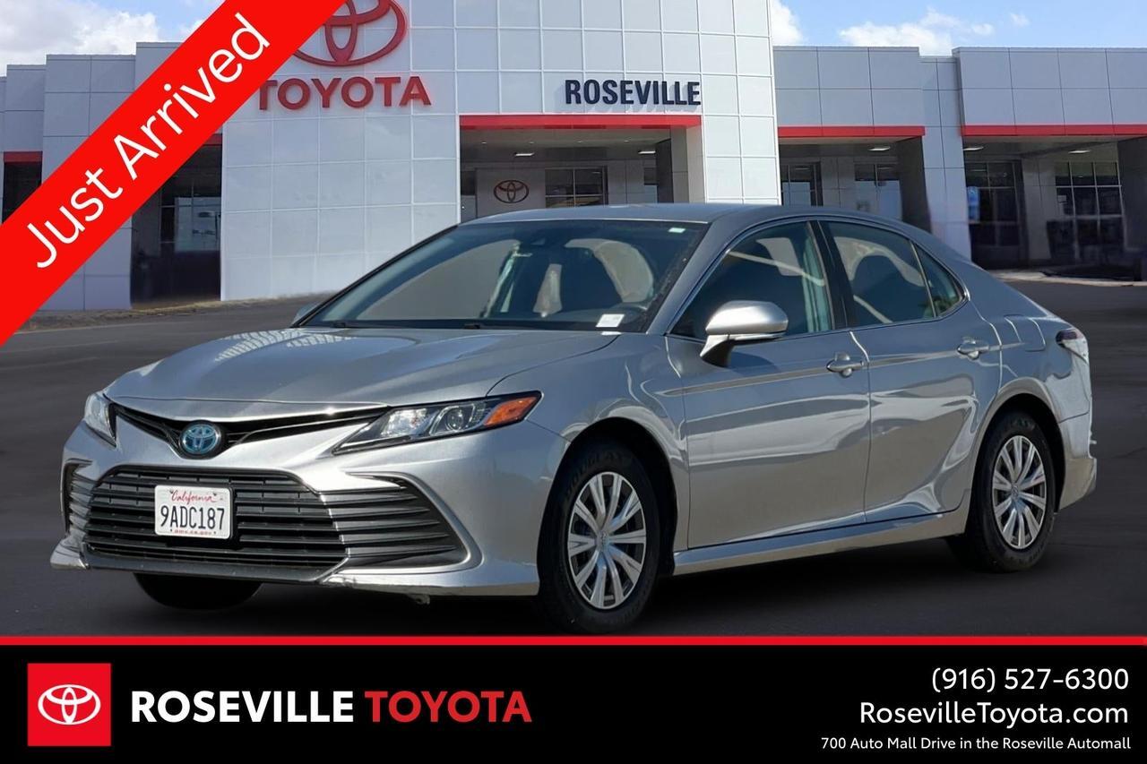 2022 Toyota Camry Hybrid LE