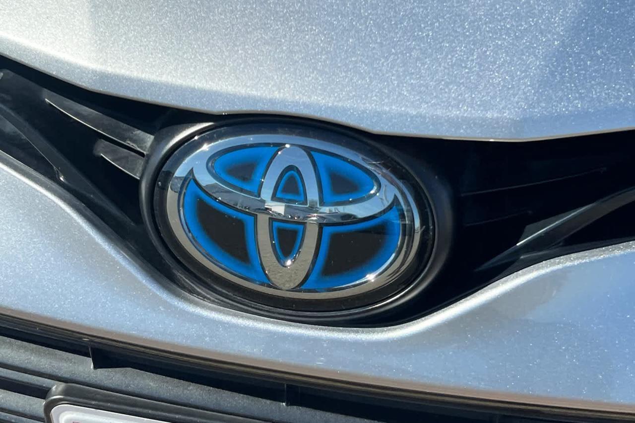 2022 Toyota Camry Hybrid LE Roseville CA