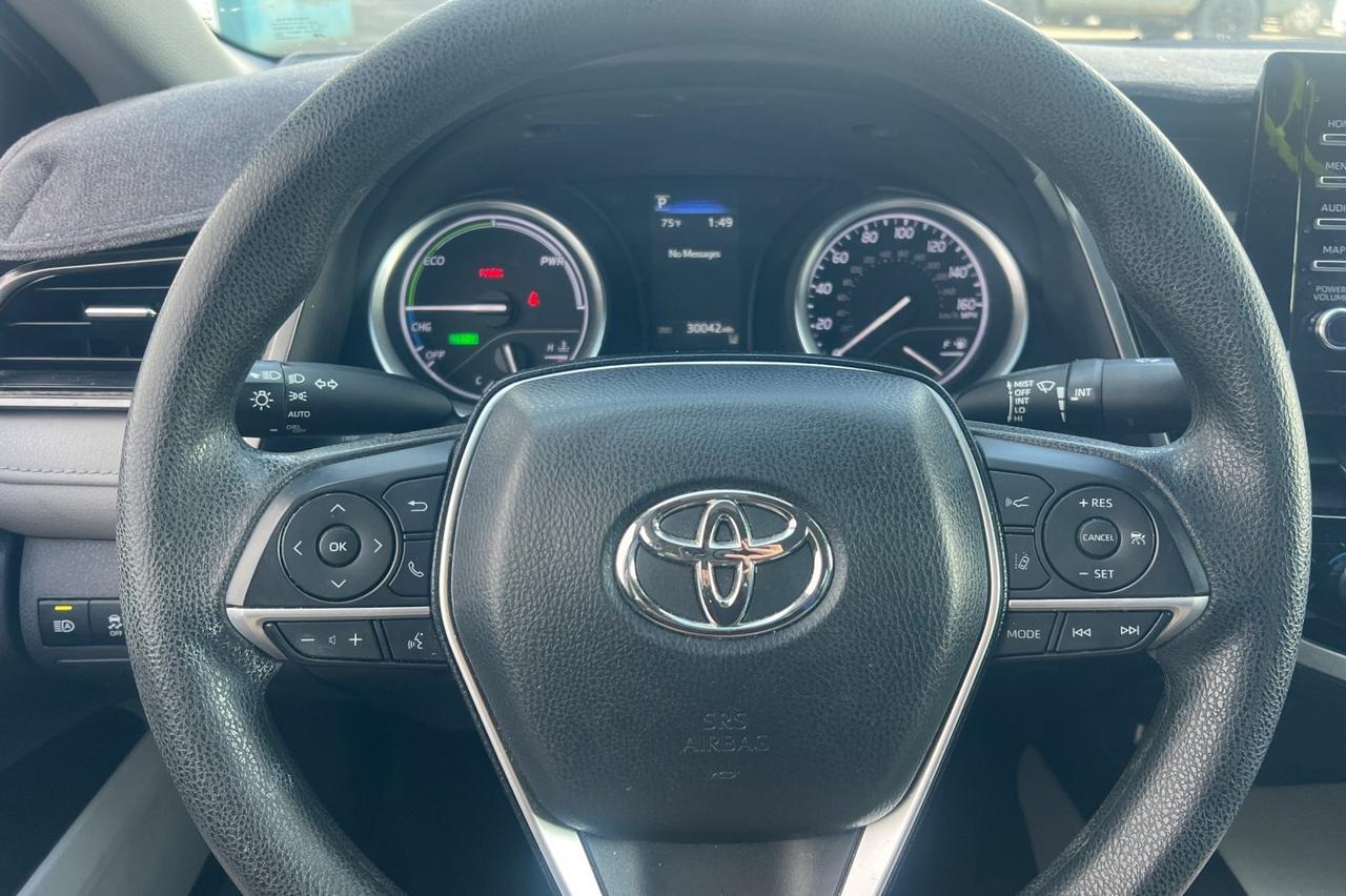 2022 Toyota Camry Hybrid LE Ontario OR